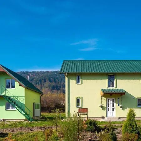 Деревянный коттедж Green House Микуличин